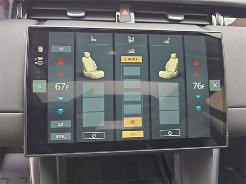 Used 2025 Land Rover Discovery Sport S image 24