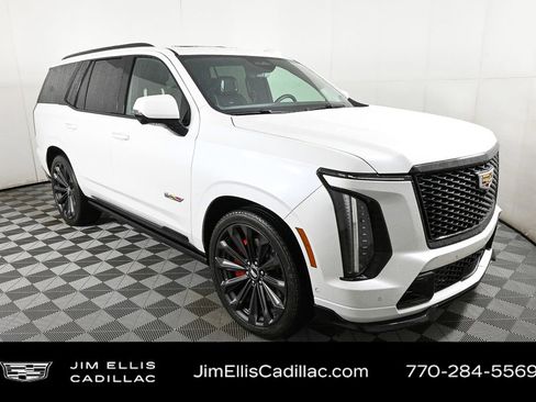 Certified 2025 Cadillac Escalade V image 30