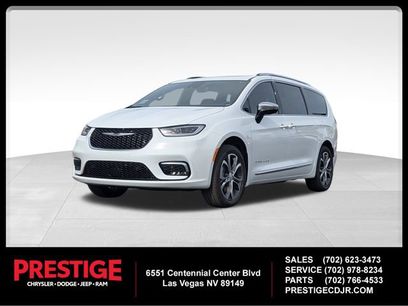 New 2026 Chrysler Pacifica Pinnacle w/ Trailer Tow Group