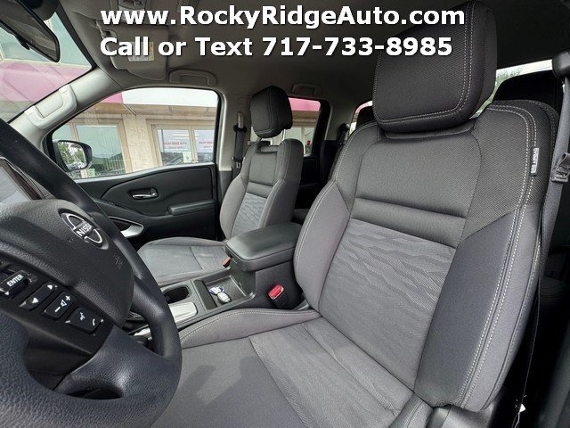 Used 2023 Nissan Frontier SV w/ Tow Package AWD/4WD image 13