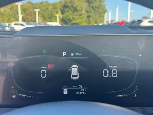 Used 2023 Kia Telluride EX w/ EX Captain's Chair Package image 9