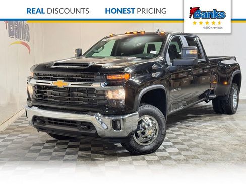 New 2026 Chevrolet Silverado 3500 LT AWD/4WD image 1