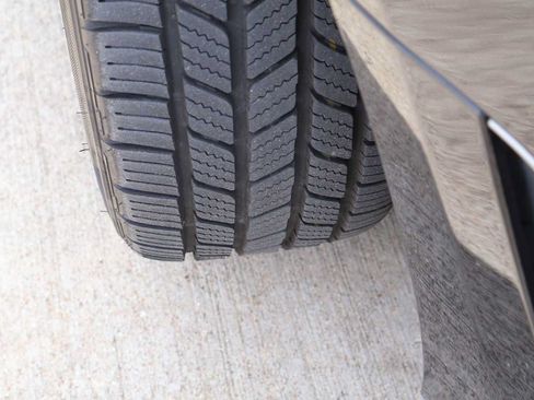 Used 2023 BMW i4 eDrive40 RWD image 30