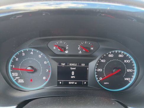 Used 2022 Chevrolet Traverse LS FWD image 29