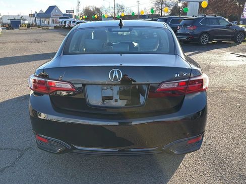 Used 2017 Acura ILX FWD image 4