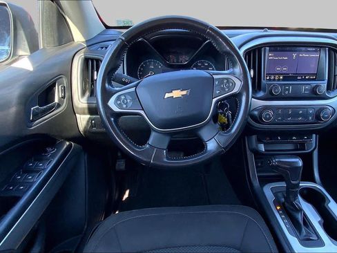 Used 2019 Chevrolet Colorado LT w/ LT Convenience Package RWD image 6