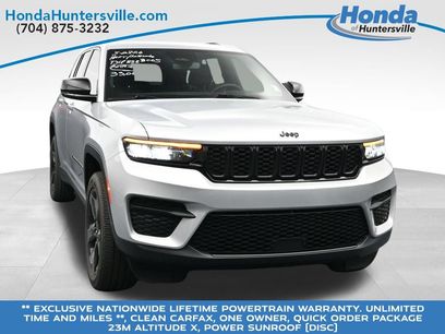 Used 2023 Jeep Grand Cherokee Altitude