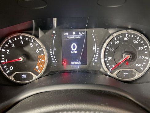 Used 2020 Jeep Renegade Latitude image 33