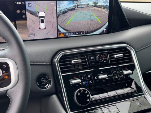 New 2026 Nissan Armada Platinum image 20