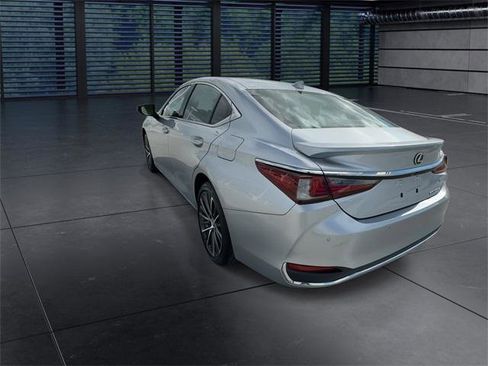 Certified 2025 Lexus ES 300h 300h image 6