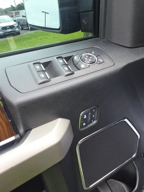 Used 2018 Ford F150 Lariat AWD/4WD image 14