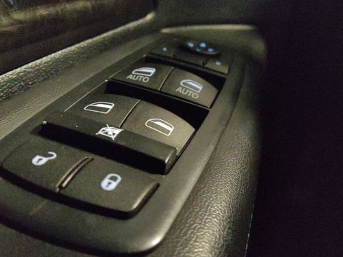 Used 2015 Dodge Durango Limited w/ Premium Group RWD image 27
