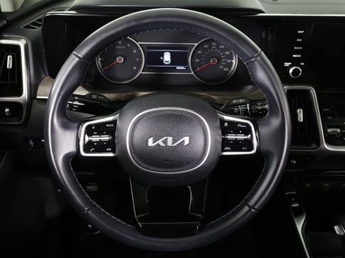 Used 2022 Kia Sorento S w/ Panoramic Sunroof Package AWD/4WD image 43