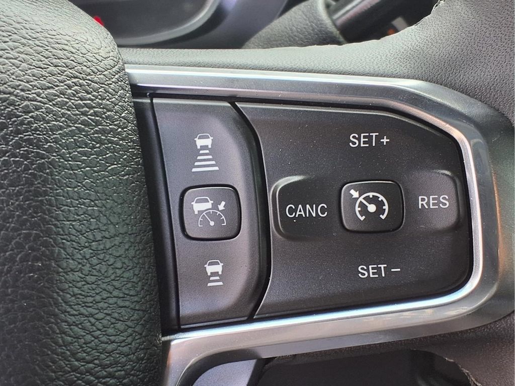 Used 2026 RAM 2500 Laramie AWD/4WD image 18