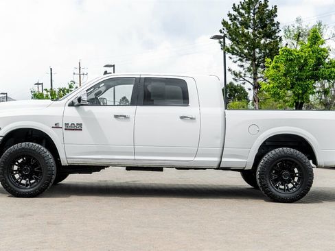 Used 2018 RAM 3500 Laramie w/ Cold Weather Group AWD/4WD image 3