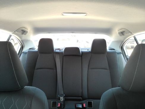 Used 2025 Toyota Corolla LE FWD image 31
