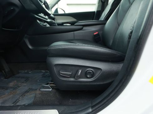 Used 2024 Toyota Grand Highlander FWD image 18