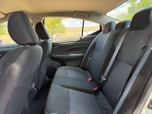 Used 2025 Nissan Versa SV FWD image 25