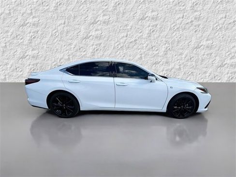 Used 2024 Lexus ES 350 F Sport image 2