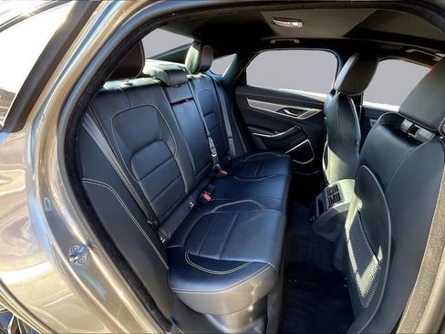 Used 2022 Jaguar XF R-Dynamic SE image 24