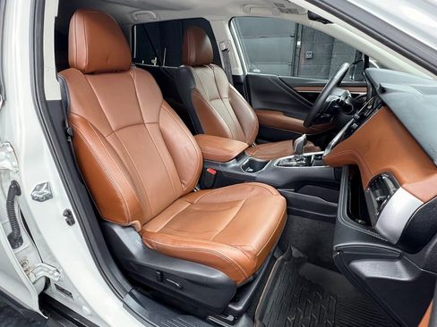 Used 2024 Subaru Outback Touring XT image 4