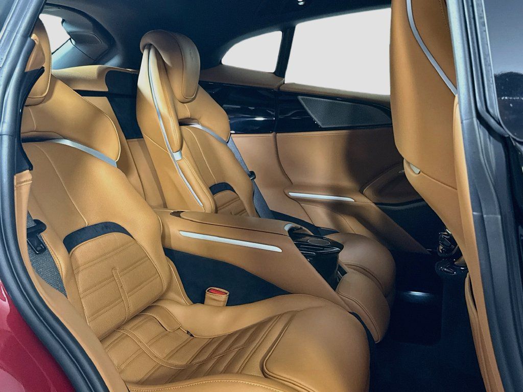 Certified 2026 Ferrari Purosangue AWD/4WD image 17
