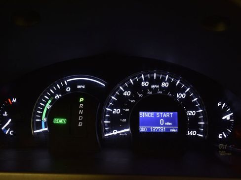 Used 2010 Toyota Camry Hybrid image 19