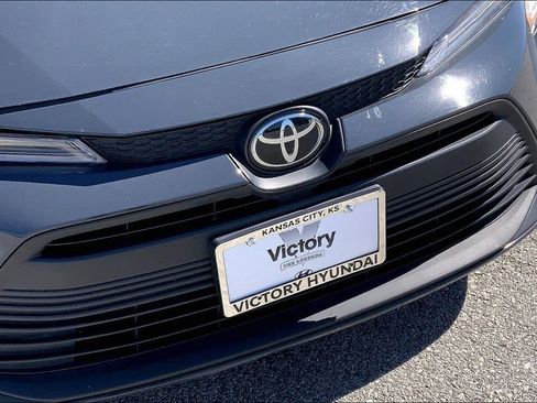 Used 2025 Toyota Corolla LE FWD image 24
