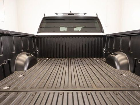 Used 2025 Toyota Tundra SR5 AWD/4WD image 25
