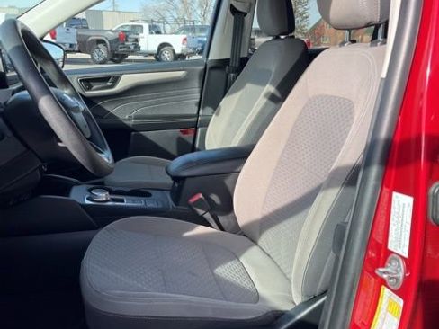 Used 2022 Ford Escape SE image 26