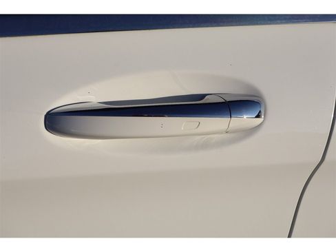 Used 2015 Mercedes-Benz C 300 Sedan image 44