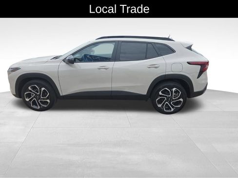 Used 2026 Chevrolet Trax RS w/ Driver Confidence Package FWD image 7