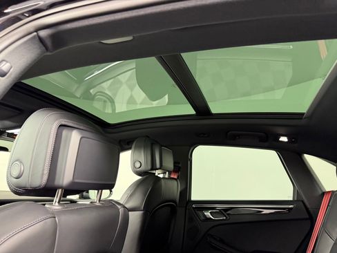 New 2026 Porsche Macan S image 16