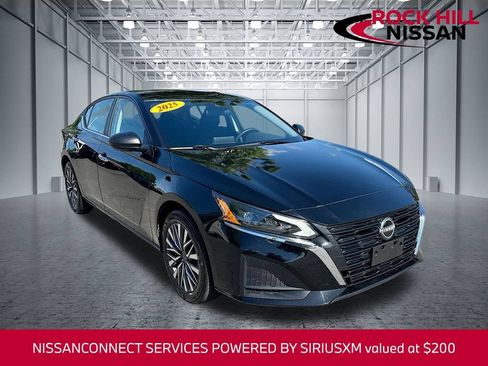 Certified 2025 Nissan Altima 2.5 SV FWD image 1