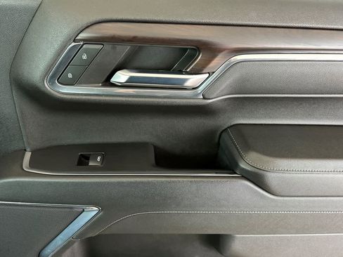 Used 2024 GMC Sierra 1500 SLT image 18