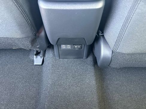 New 2026 Toyota Prius SE image 15