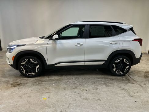Used 2024 Kia Seltos SX w/ SX Sunroof Package image 9