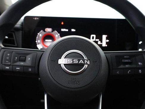 New 2026 Nissan Kicks SV image 9