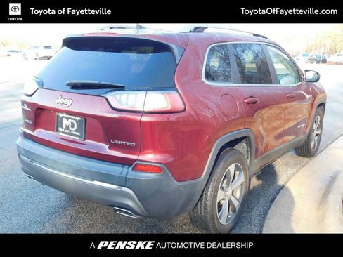Used 2019 Jeep Cherokee Limited w/ Luxury Group image 4