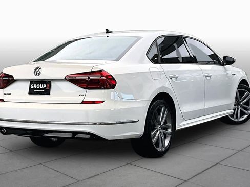 Used 2018 Volkswagen Passat 2.0T R-Line FWD image 13