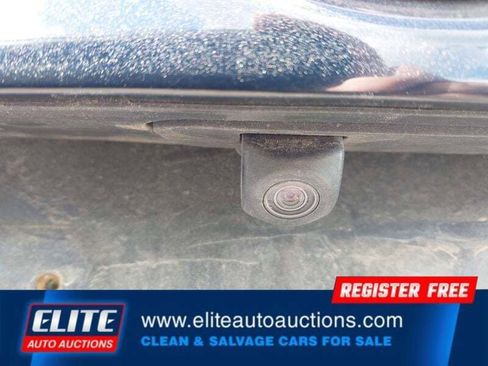 Used 2018 Toyota Corolla SE FWD image 38