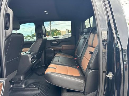 Used 2020 Chevrolet Silverado 1500 High Country w/ Technology Package AWD/4WD image 22