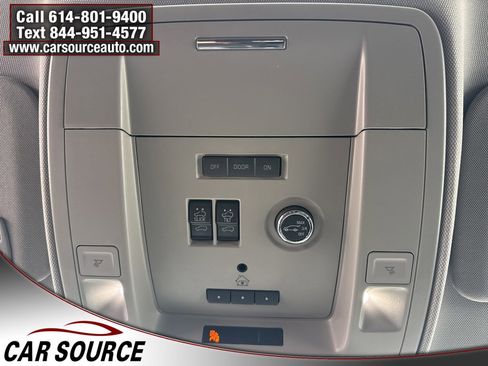 Used 2015 GMC Yukon XL SLT image 27