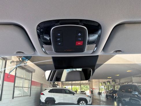 Used 2025 Hyundai Palisade SEL FWD image 17