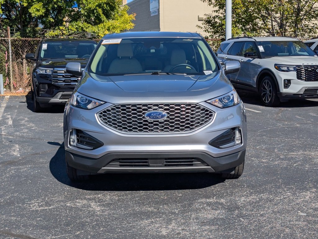Certified 2024 Ford Edge SEL w/ Convenience Package AWD/4WD image 7