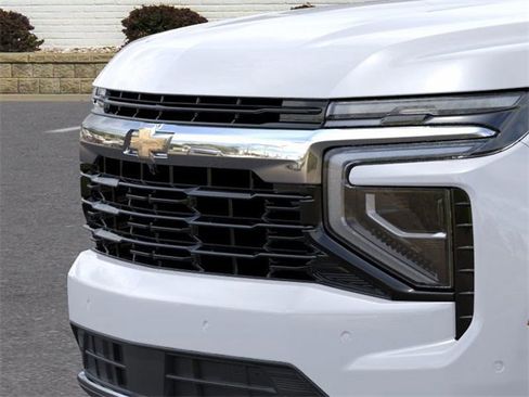New 2026 Chevrolet Suburban LS AWD/4WD image 13
