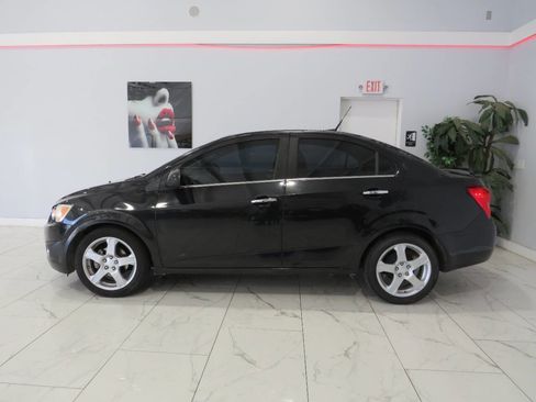 Used 2013 Chevrolet Sonic LTZ image 6