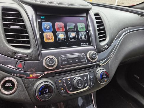 Used 2017 Chevrolet Impala Premier w/ Enhanced Convenience Package FWD image 11