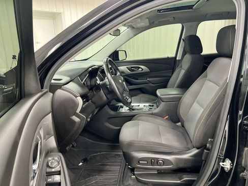 Used 2018 Chevrolet Traverse LT FWD image 20