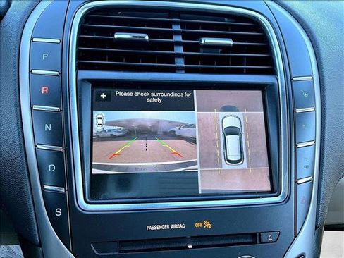 Used 2018 Lincoln MKX Reserve w/ Driver Assistance Package AWD/4WD image 21